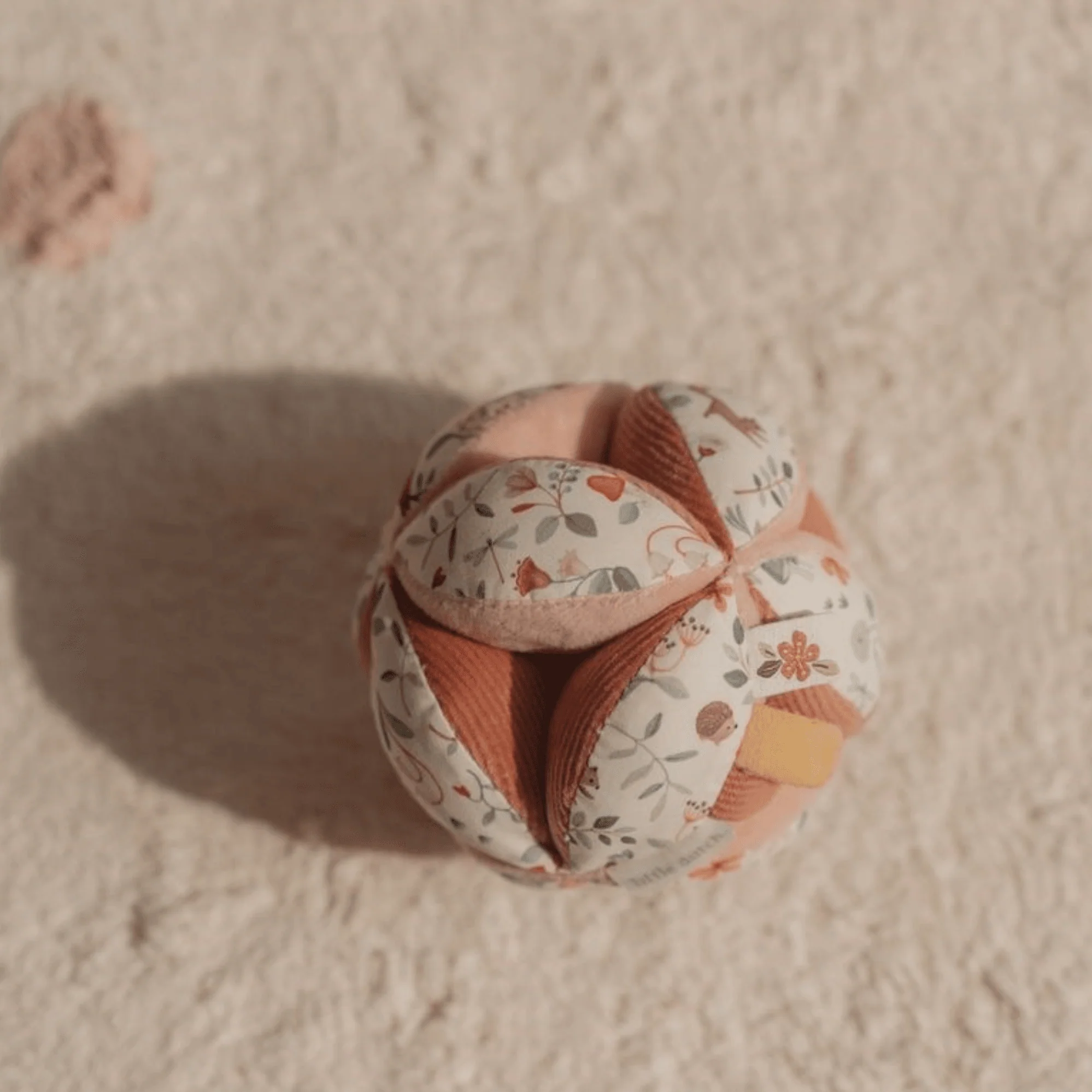 PELOTA MONTESSORI FAIRY GARDEN - Imagen 4