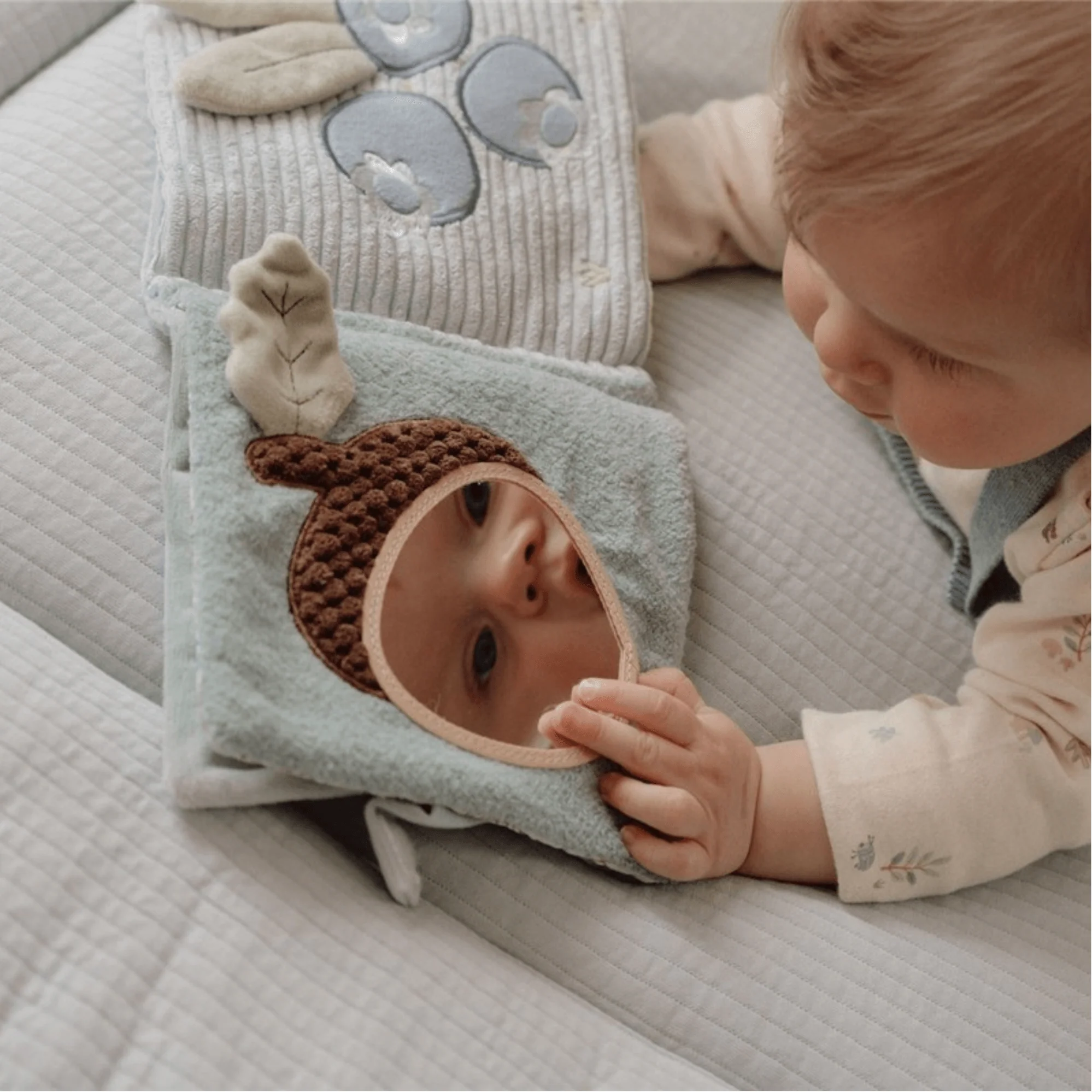 LIBRO BLANDITO DE ACTIVIDADES FOREST - Imagen 3