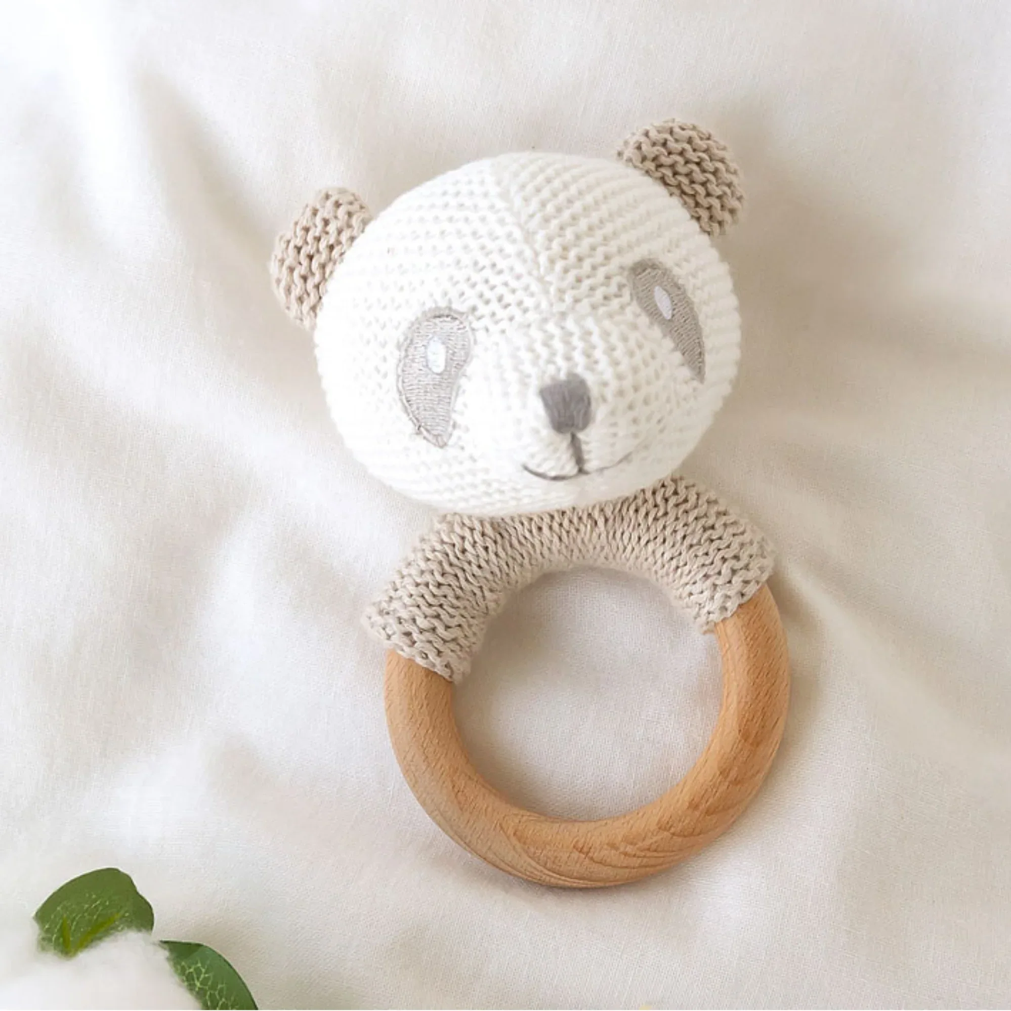 SONAJERO OSO PANDA CROCHET - Imagen 4